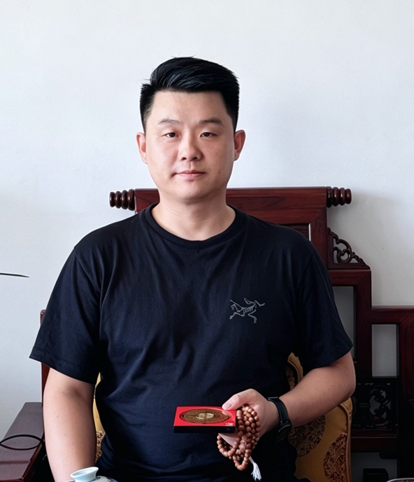 贺大诚
